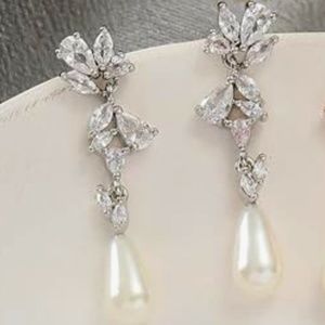 Never Worn Cubic Zirconia Pearl Dangle Leaf Bridal Earrings